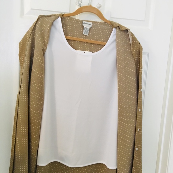 Modern Essentials, woman’s new blouse size29w - Picture 3 of 4